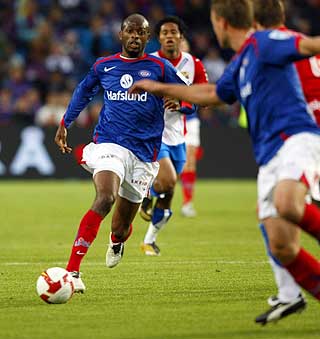REDUSERTE: Luton Shelton scoret for VIF, men til liten nytte.