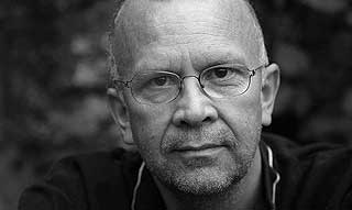 FORFATTEREN: Rune Belsvik har skrevet mange barneb�ker. Hans siste, �Tjuven�, har skapt debatt.