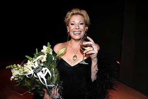PREMIEREKLAR: Anne Kat. spilte inn store summer p� sitt forrige show, Tatt av vinen. N� er hun klar for nye m�neder med �Gift, men ingen fanatiker�.