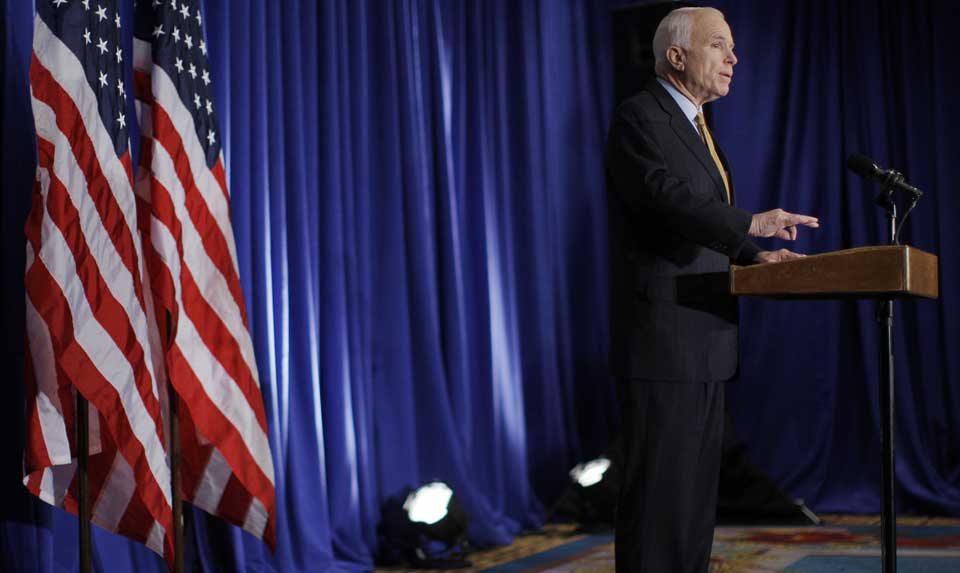 VALGKAMP P� VENT: John McCain vil stanse sin egen valgkamp og heller jobbe med � redde amerikansk �konomi.