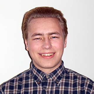 F�RST UTE: Pekka-Eric Auvinen drepte �tte i Jokela.