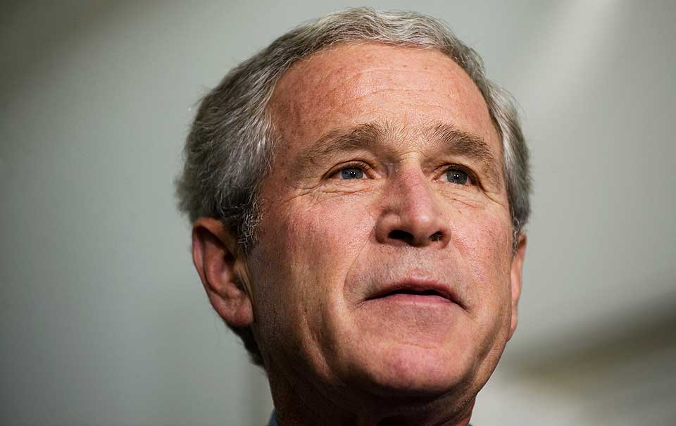 P� FEIL KURS?: President George W. Bushs redningsplan h�ster lite applaus hos redakt�r Peter Coy.