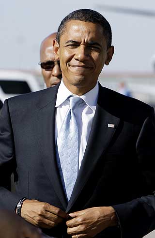 LEDER: Alt tyder p� at Obamas oppslutning �ker for hver dag den politiske debatten handler om �konomien og finanskrisen.