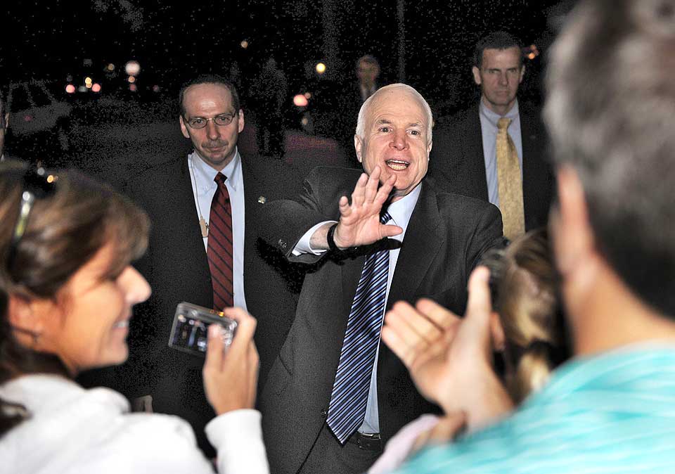 TRENGER � KOMME P� OFFENSIVEN: John McCain.