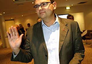 -TAR VARE P� HENNE: Aps sekretariatsleder p� Stortinget, Odd Erik Stende, sier til Dagbladet.no at Khan vil bli godt ivaretatt.