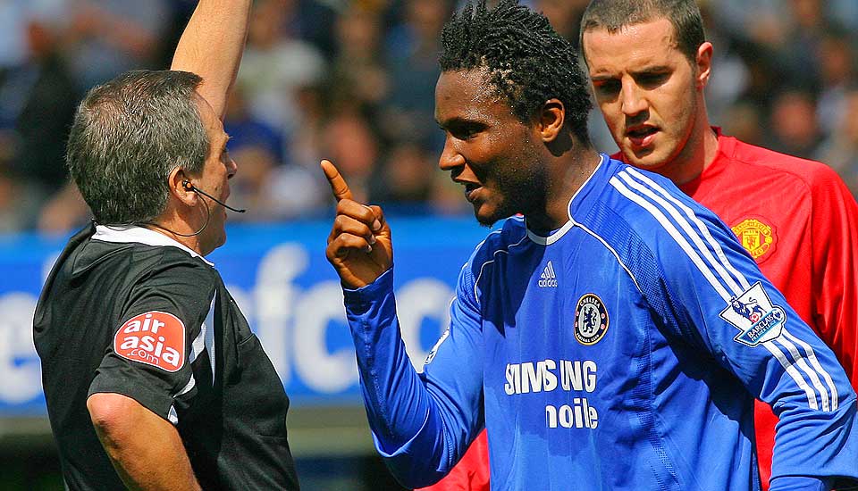 EVIGG�ENDE SAGA: Siste kapittel i John Obi Mikel-saken er enn� ikke ferdigskrevet. Chelsea vil n� ha tilbake de 170 millionene de betalte for John Obi Mikel. Men London-klubben kan risikere � skyte seg selv i foten n�r de trekker saken for retten.