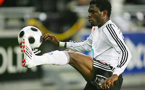 SCORET: Chukwuma Akabueze �kte til 2-0 like f�r pause.