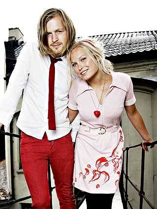 BYLARM-KLAR: Tidligere Idol-artist Eva Weel Skram og kj�resten Thomas Stenersen, alias Eva & the Heartmaker.