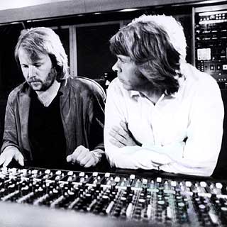 JOBBET LENGE: Tro tjeneste som komponist har gitt B�rn Ulvaeus (til h�yre) solide inntekter opp gjennom �rene. Makker Benny Andersson til venstre.