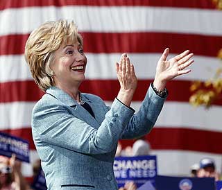 OPPHAVSKVINNEN: B�de McCain og Obama framf�rer n� l�sningsforslag til den finansielle krisen som Hillary Clinton for lengst har lansert.