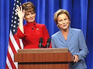 FEY SOM PALIN: Med denne Palin-parodien �pnet Tina Fey h�stens sesong av det popul�re amerikanske TV-programmet 