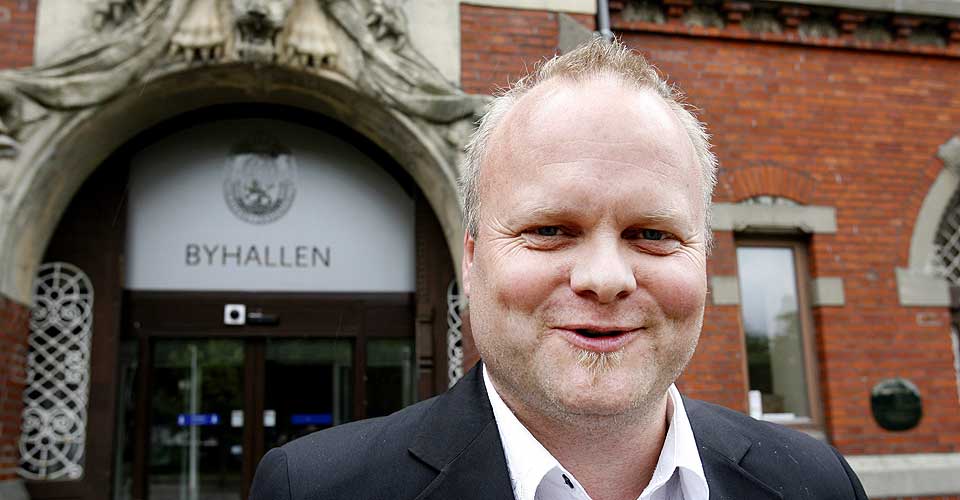QUART-SJEF: Investor Arild Buli kj�pte restene av Quartfestivalen i sommer. N� har han hentet den tidligere manageren til The Doors for � hjelpe seg med bookingen.