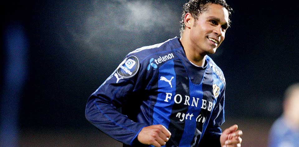 ST�R P� SIN VERSJON: Daniel Nannskog bekrefter at han ble sparket i rumpa, men avviser at han ble sl�tt utenfor Living Room s�ndag kveld.