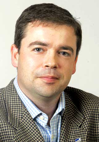 H�YRE:  - Lite  tillitvekkende av DnB NOR, mener H�yres n�ringspolitiske talsmann, Torbj�rn Hansen.