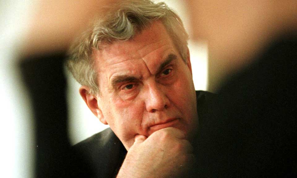 KRITISK: Direkt�r i Datatilsynet, georg Apenes er sv�rt kritisk til regjeringens nye forslag til et nytt skoleregister. Registeret skal blant annet inneholde elevers seksuelle legning, livssyn, etnisk tilh�righet og sosiale og helsemessige forhold.