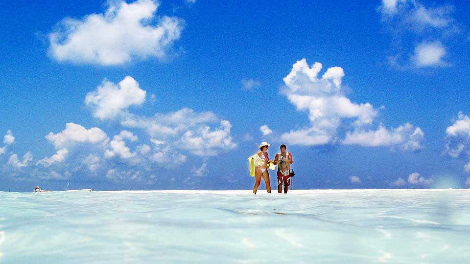 MALDIVENE: Noe � tenke p� n� n�r vinterm�rket senker seg over landet.