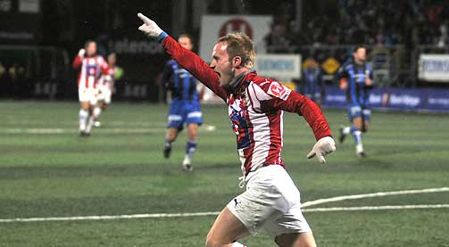 MATCHVINNER: Det gjorde imidlertid Tommy Knarvik, som sikret bronsen for Troms� med sin scoring etter dr�ye ti minutters spill.