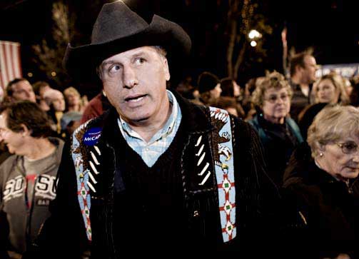 H�PER P� MCCAIN-SEIER: - M�tte Gud tilgi oss hvis han ikke vinner, sier Mark Tatton.