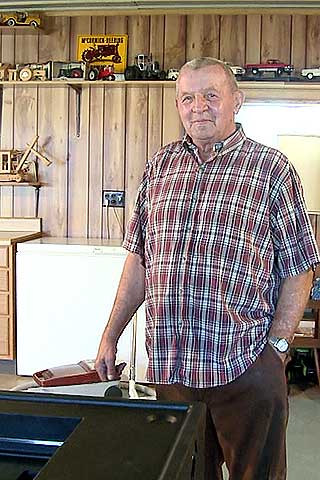 OBAMA-REDD: Bonden Don Norton sp�r en dyster fremtid dersom Obama blir presdent.