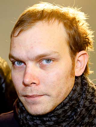 Johan Harstad (bildet) sin kritikerroste debutroman �Buzz Aldrin, hvor ble det av deg i alt mylderet?� skal bli dramaserie p� NRK i regi av Geir Henning Hopland.
