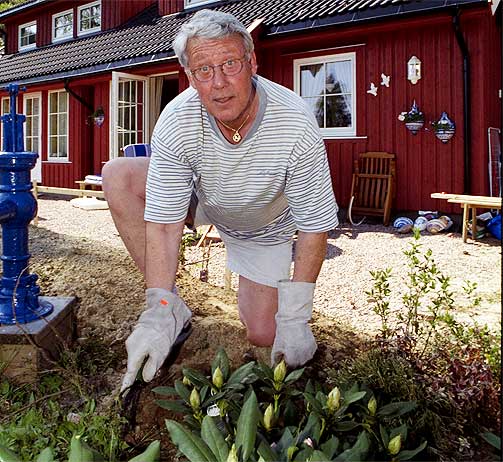 D�DE: NRK-legenden Knut Bj�rnsen ble 76 �r gammel.