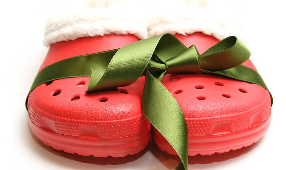 INGEN CROCS UNDER JULETREET I �R? Crocs melder om katastrofetall for det siste �ret.