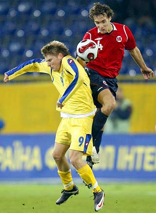 UHELDIG OG LITT KL�NETE: Tore Reginiussen laget straffesparket som ga Ukraina m�let de vant med.