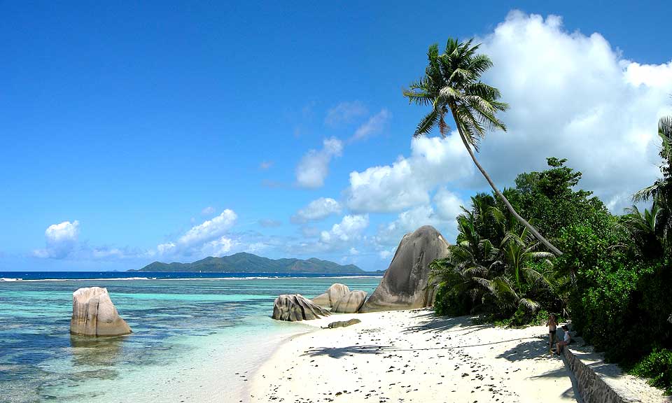 LA DIGUE: L'Anse source d'argent blir ofte kalt Edens hage. Det skal v�re den mest fotograferte stranda i verden.