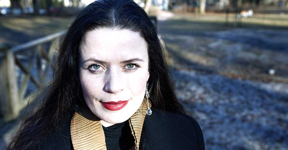 TRAKK SEG: G�rild Mauseth snudde i d�ra til Senkveld-innspillingen i dag.