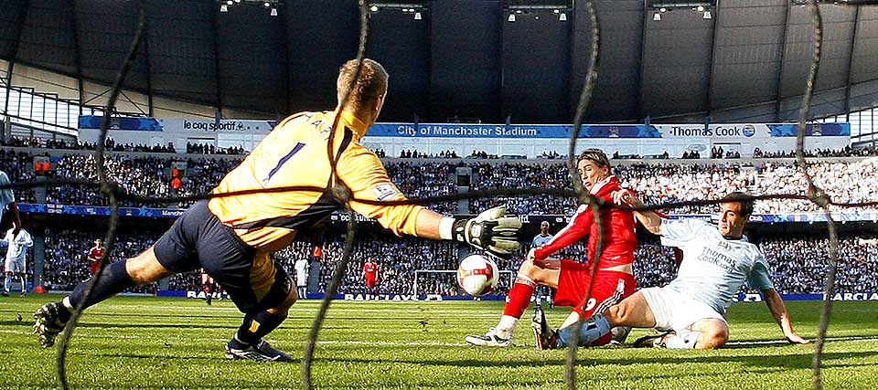 I DR�MMELAND: For Fernando Torres er det � spille for Liverpool en dr�m som har g�tt i oppfyllelse. Derfor trodde han ikke noe p� det, da Rafa Benitez ringte.