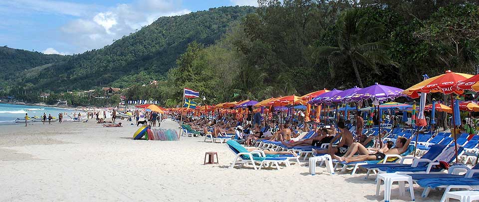 F�RRE TIL THAILAND: Norges st�rste charterselskap kutter Thailand fra sitt sommerprogram neste �r. Tilsammen 31 000 seter kuttes hos de st�rste charteropert�rene f�r sommersesongen 2009.