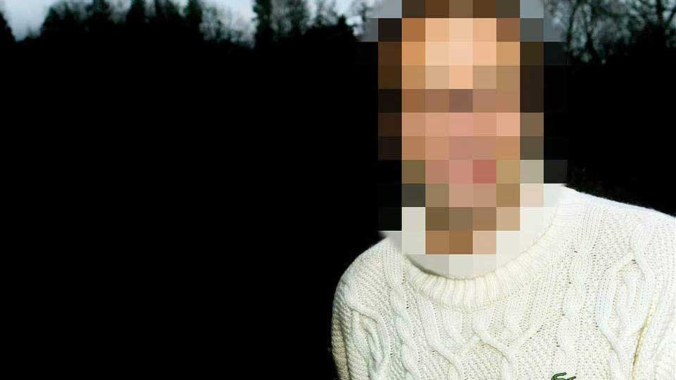 D�MT: Den tidligere topplederen er n� d�mt til fire og et halvt �r. Ett �r ble imidlertid gjor betinget. Han er d�mt for seksuell omgang av ulikt omfang med 11 gutter og ei jente i alderen 13 til 18 �r.