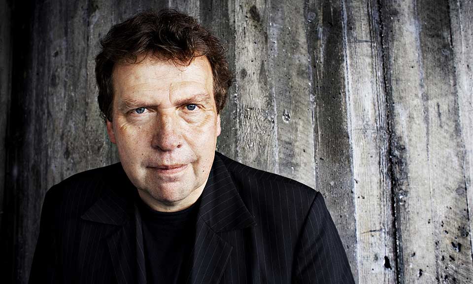 UROKR�KE: Det er ikke f�rste gang Erling Borgen har tirret p� seg selskaper og organisasjoner med sine dokumentarfilmer. Her fra fjor�rets filmfestival i Haugesund, der han presenterte �I skyggen av Statoil�.