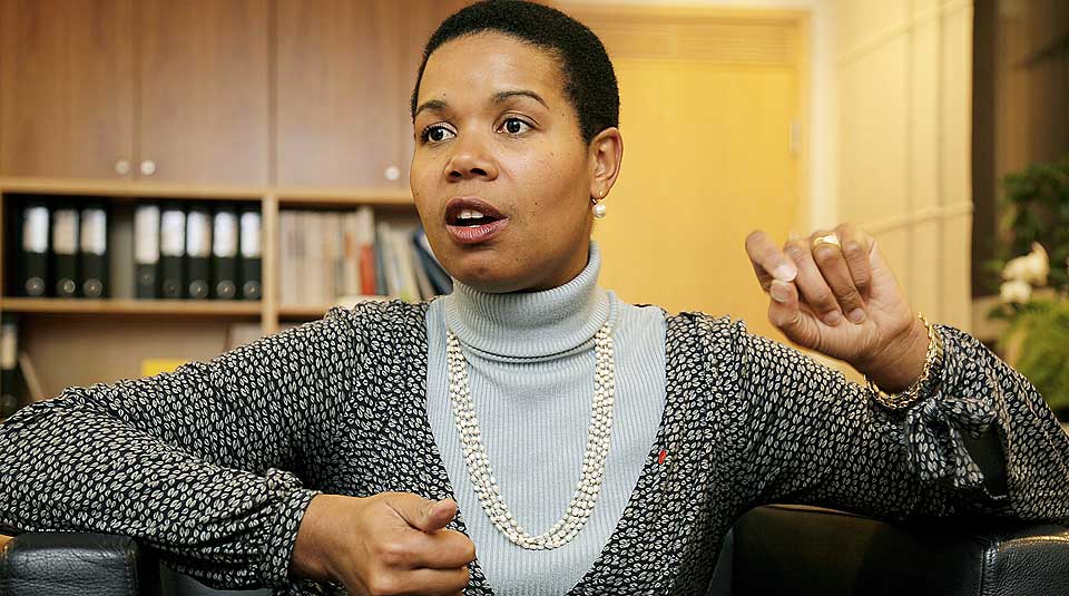 IKKE BITTER: - Jeg har spesiell tro p� unge med minoritetsbakgrunn som er oppvokst i Norge. De vil utrette store ting, sier Manuela Ramin-Osmundsen.