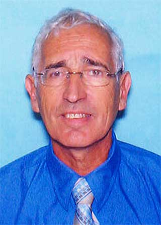 PARLAMENTSMEDLEM: Shai Hermesh (65) sitter i Israels nasjonalforsamling Knesset og representerer regjeringspartiet Kadima. Han er bosatt i kibbutzen Kfar Aza, som ligger n�r grensen til Gazastripen, og som er m�l for Hamas' rakettangrep.