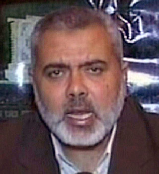  SEIERHERRE 2:  - Gud har gitt oss en store  seier, proklamerte Hamas' statsminister Ismail Haniya i en tv-tale.