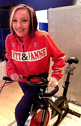 POSITIV A-TEST Anita Valen h�per B-pr�ven er negativ.
