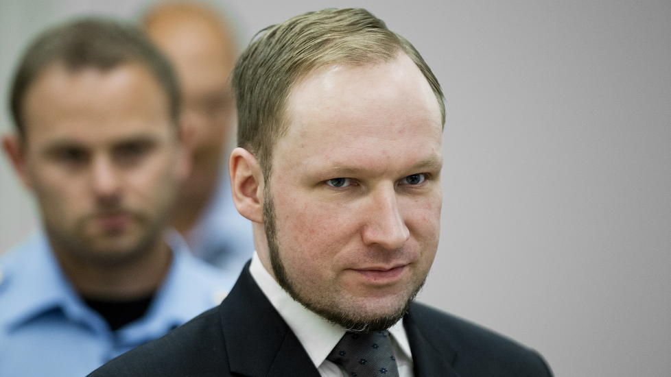 Breivik truer med å sultestreike hvis han ikke får ...